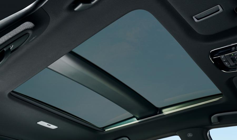 Детали интерьера Toyota Harrier 2020 года  (фото 11 из 40)